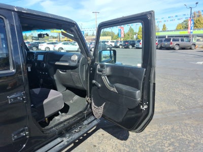 2013 Jeep Wrangler 4WD 4dr Freedom Edition *Ltd Avail*