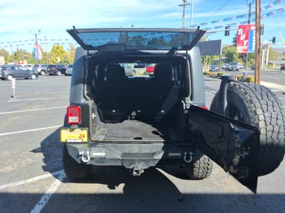 2013 Jeep Wrangler 4WD 4dr Freedom Edition *Ltd Avail*