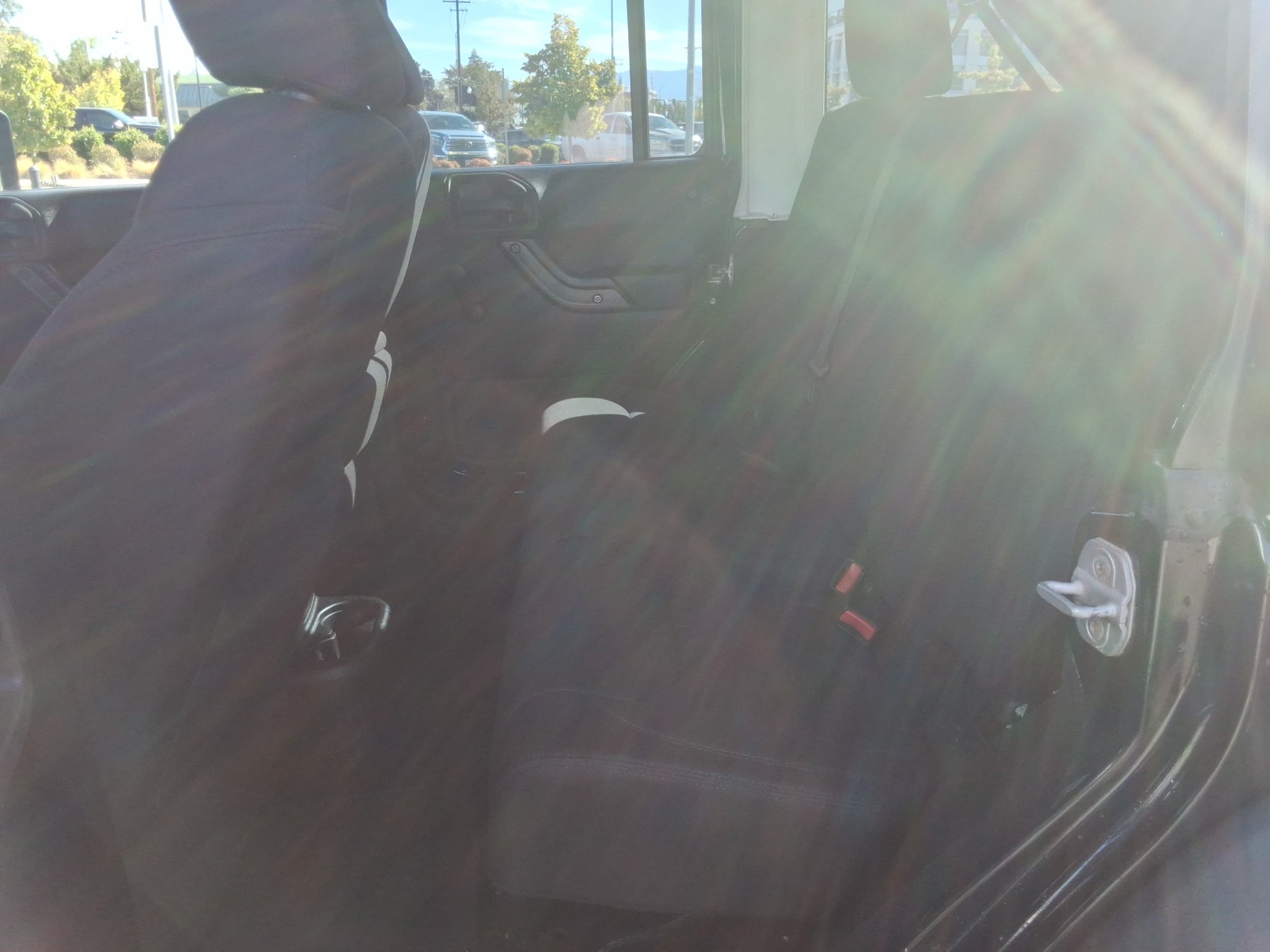 2013 Jeep Wrangler 4WD 4dr Freedom Edition *Ltd Avail*