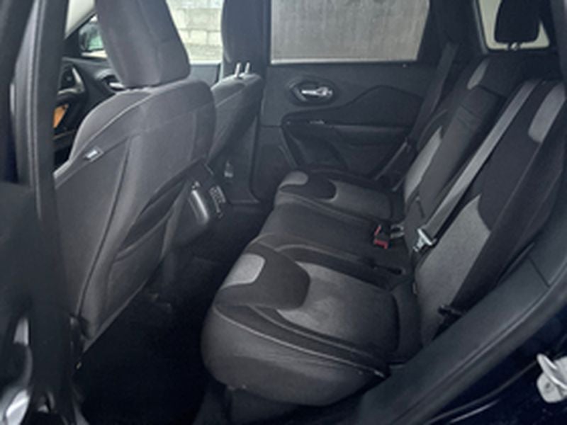 2014 Jeep Cherokee Sport