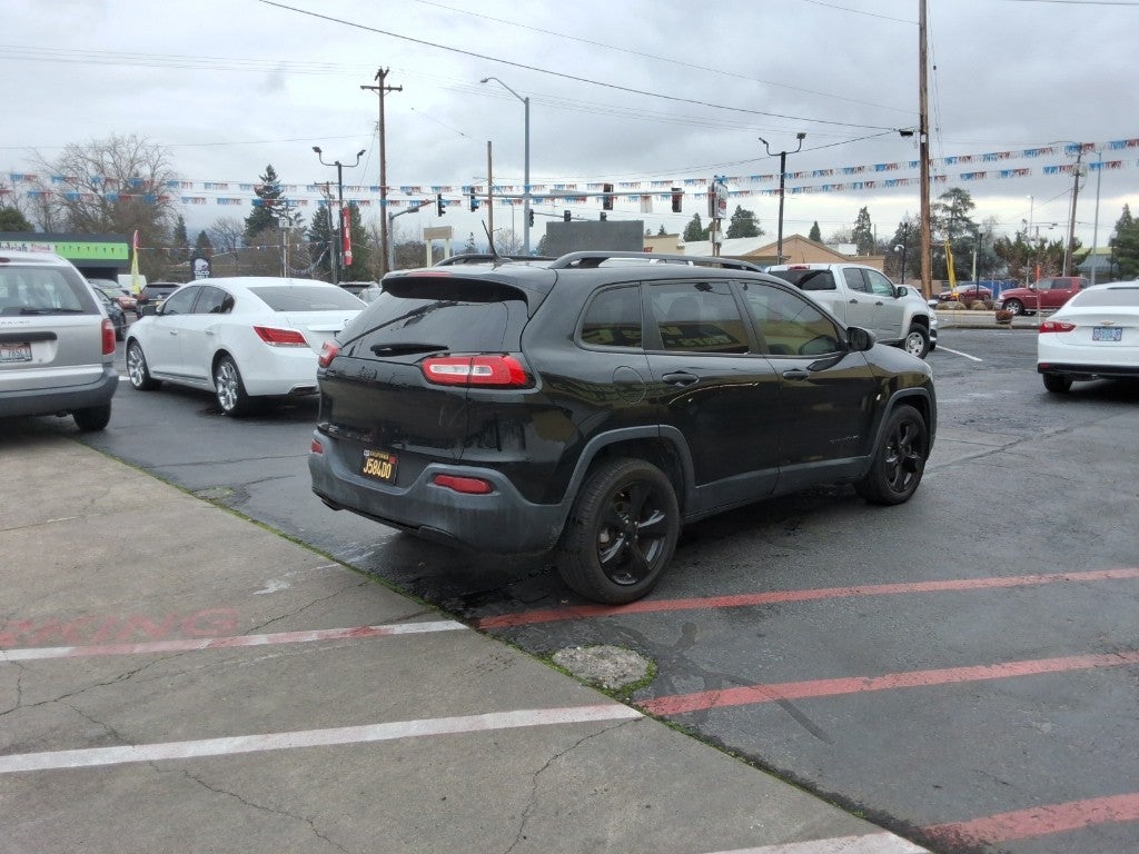 2017 Jeep Cherokee Sport