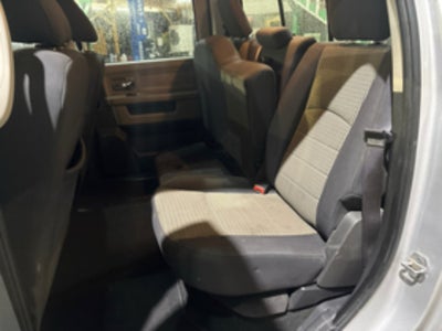 2012 RAM 1500 4WD Crew Cab 5.7 Ft Box SLT
