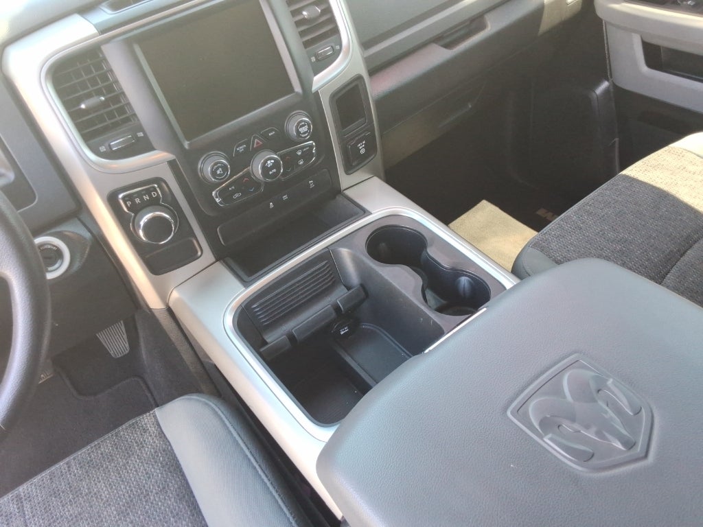 2017 RAM 1500 SLT