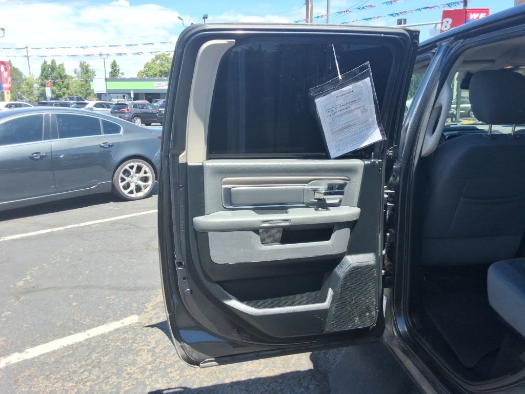 2017 RAM 1500 SLT