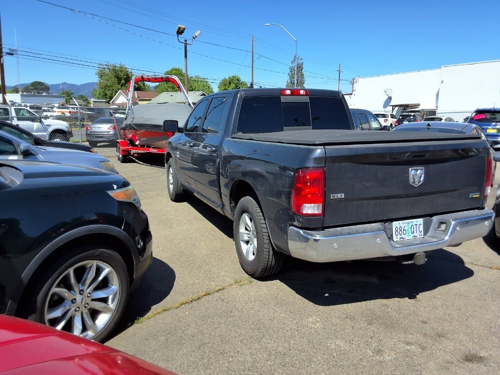 2017 RAM 1500 SLT
