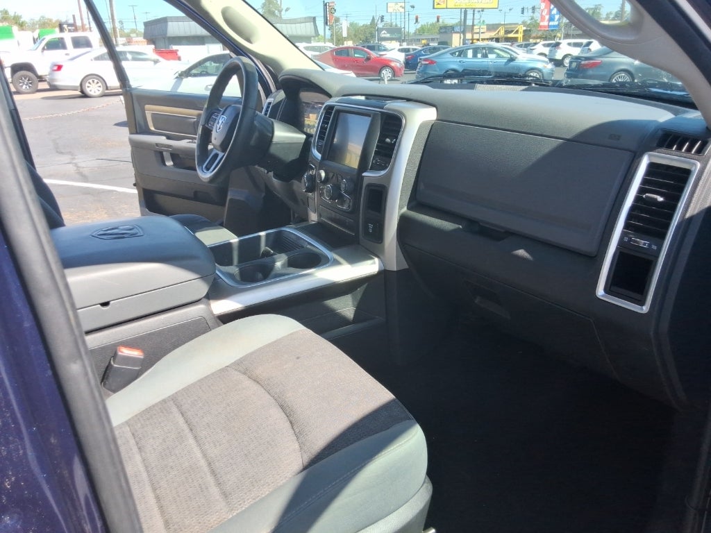 2017 RAM 1500 SLT