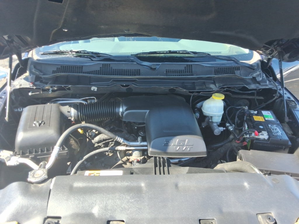 2017 RAM 1500 SLT