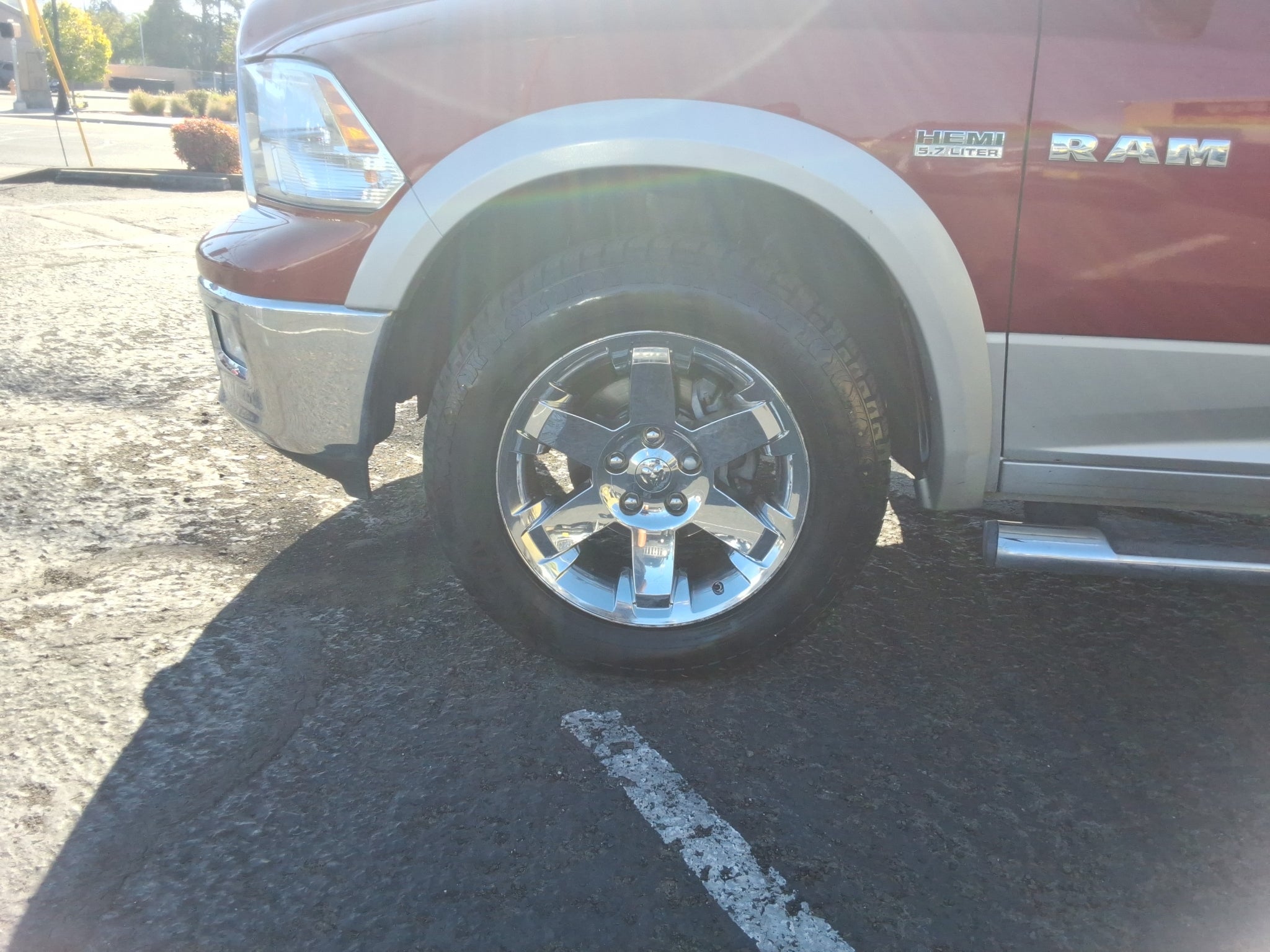 2009 Dodge Ram Pickup 4WD Crew Cab 5.6 Ft Box Laramie