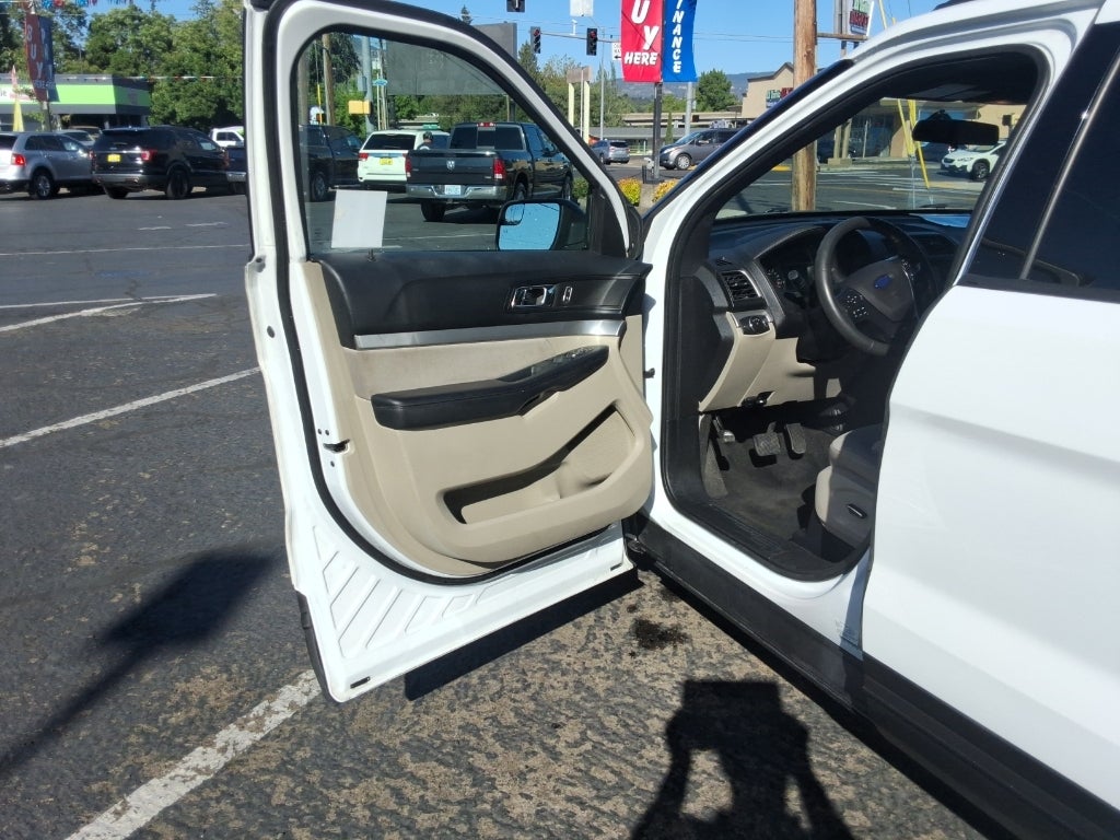 2018 Ford Explorer Base