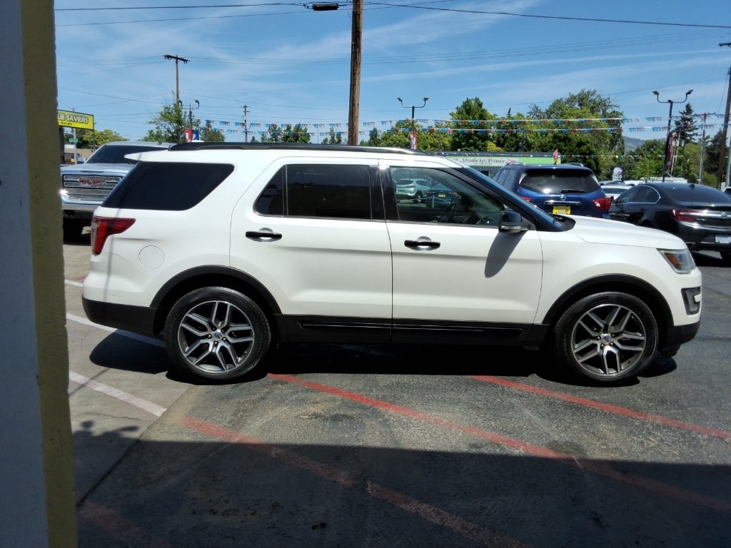 2017 Ford Explorer Sport