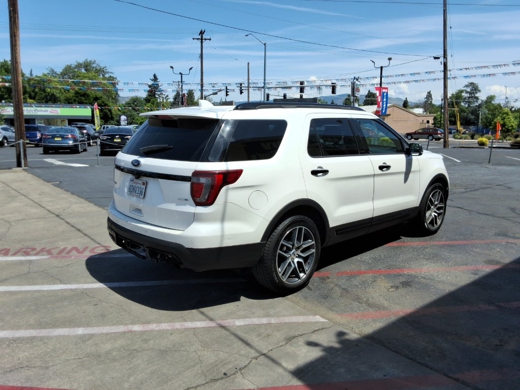 2017 Ford Explorer Sport