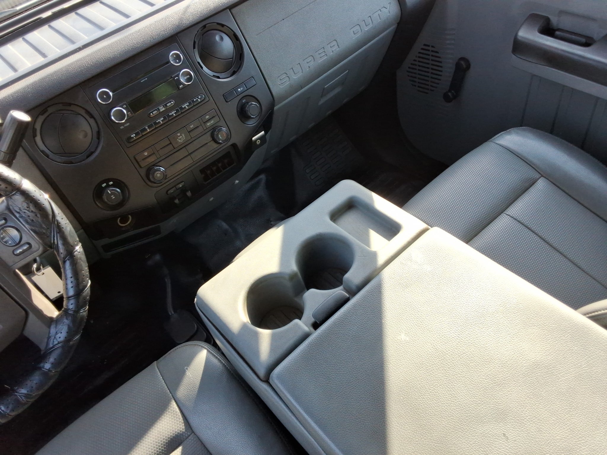 2015 Ford F-250 4WD Crew Cab 6-3/4 Ft Box XL