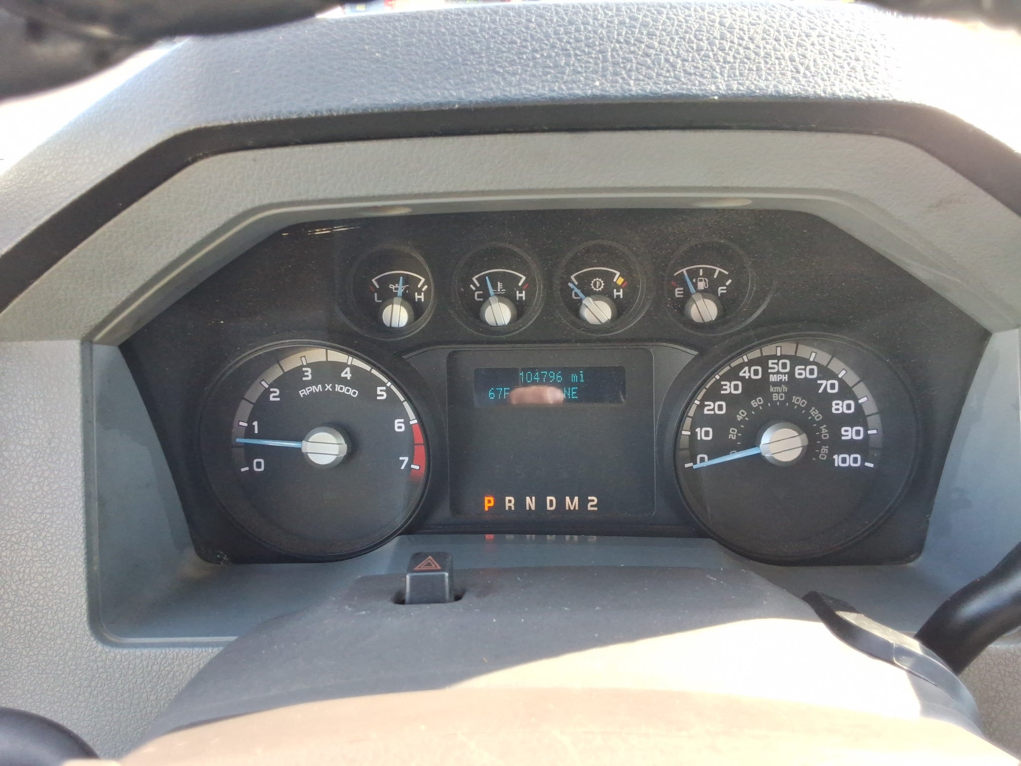 2015 Ford F-250 4WD Crew Cab 6-3/4 Ft Box XL