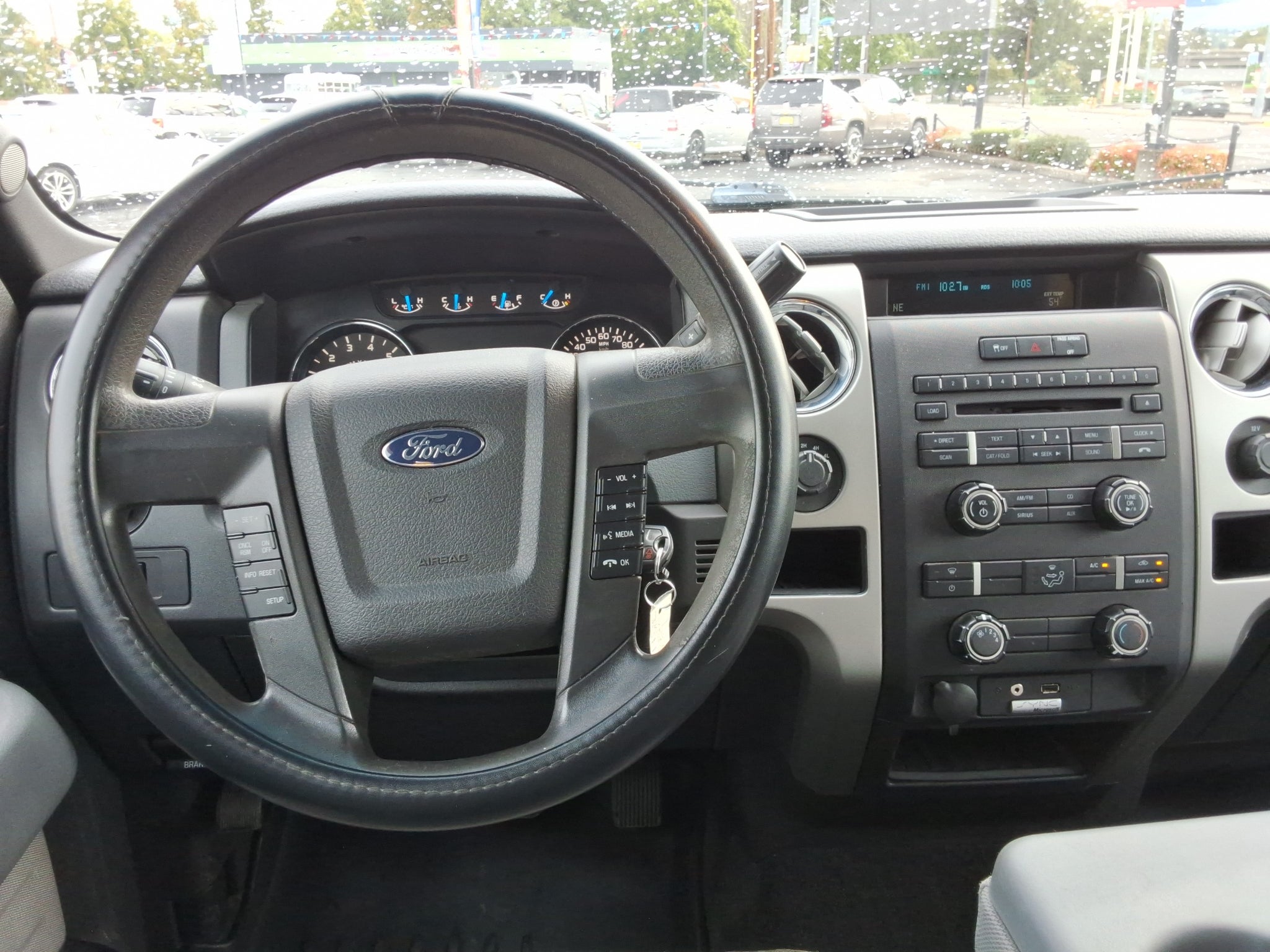 2013 Ford F-150 4WD SuperCrew 5-1/2 Ft Box XL