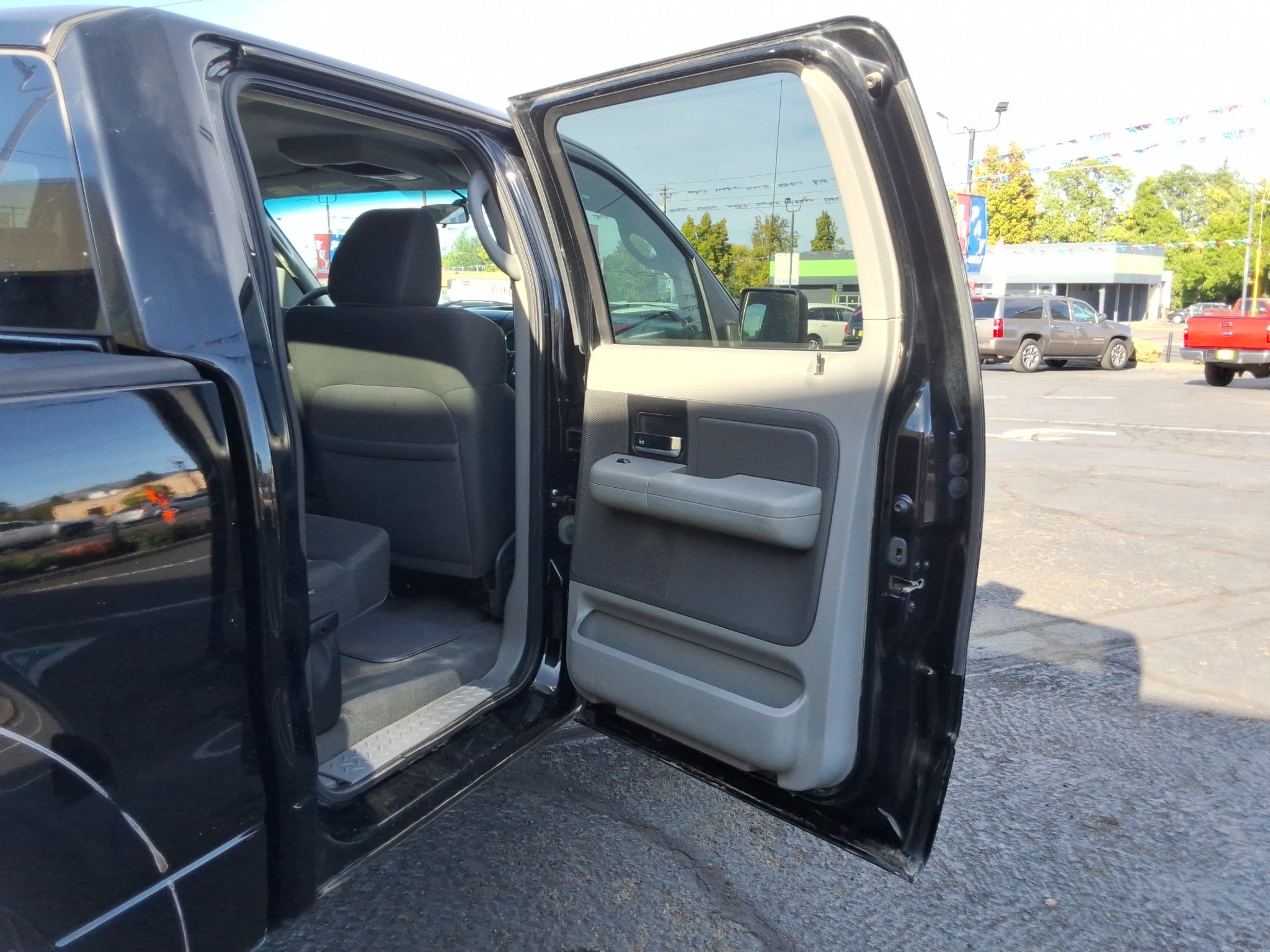 2007 Ford F-150 4WD SuperCrew Styleside 5-1/2 Ft Box XLT