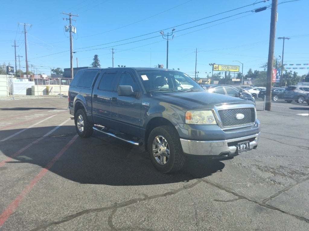 2006 Ford F-150 4WD SuperCrew Styleside 5-1/2 Ft Box XLT