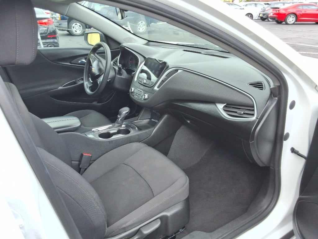 2023 Chevrolet Malibu LT (1LT)