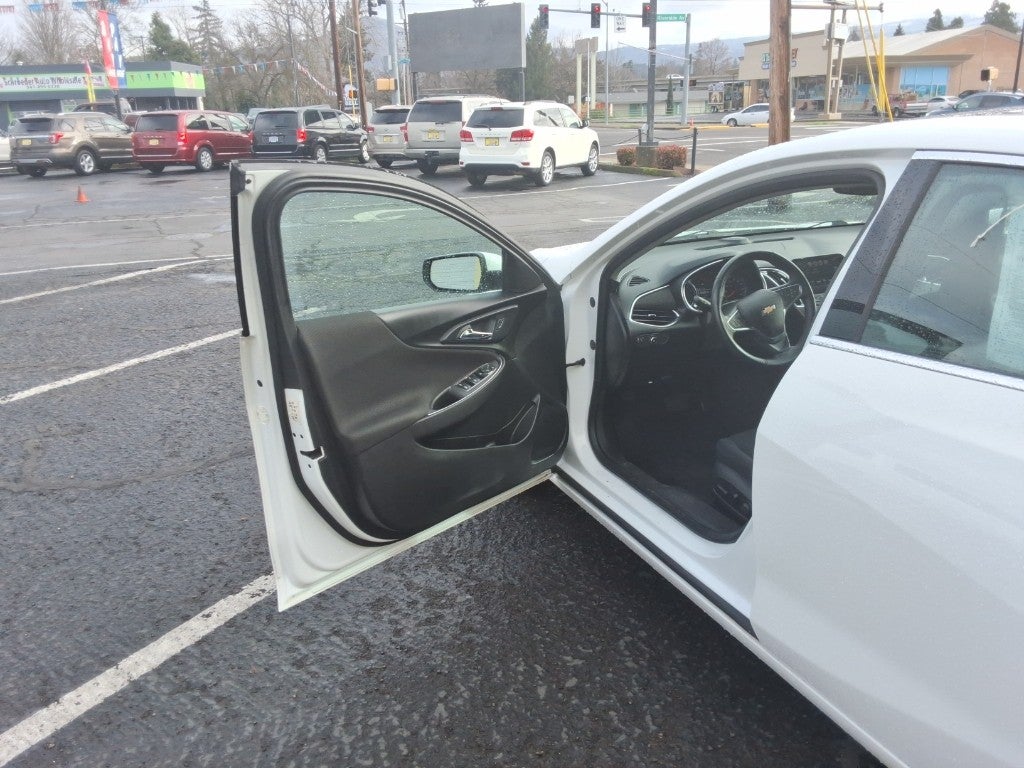 2018 Chevrolet Malibu LT (2FL)