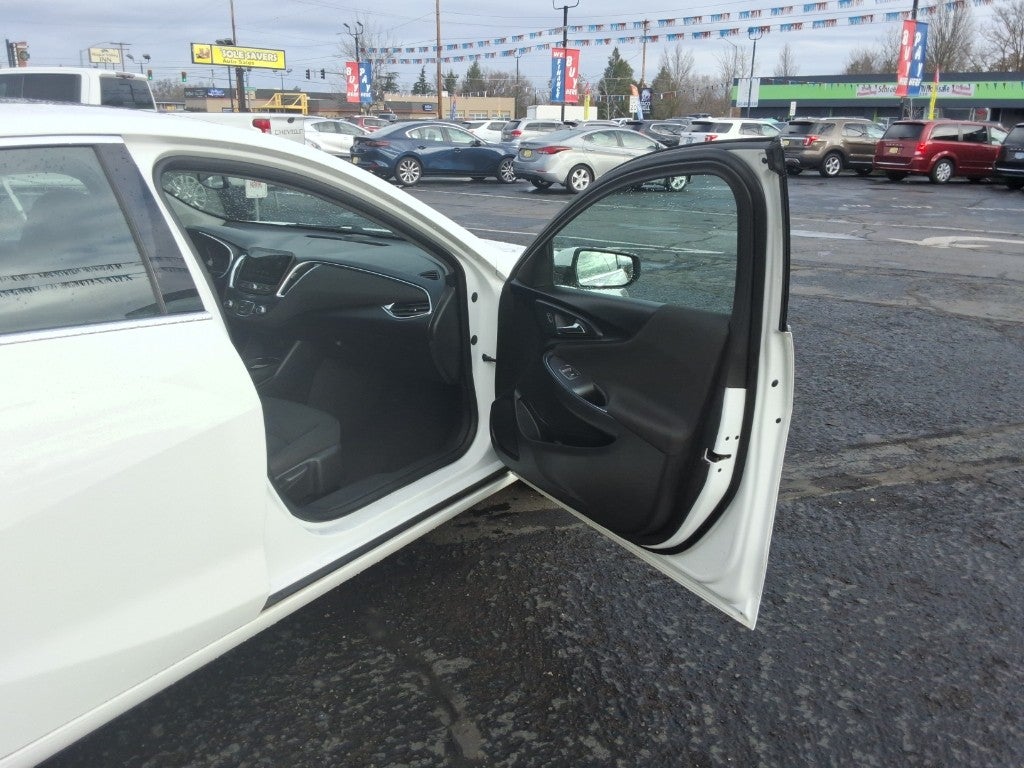 2018 Chevrolet Malibu LT (2FL)