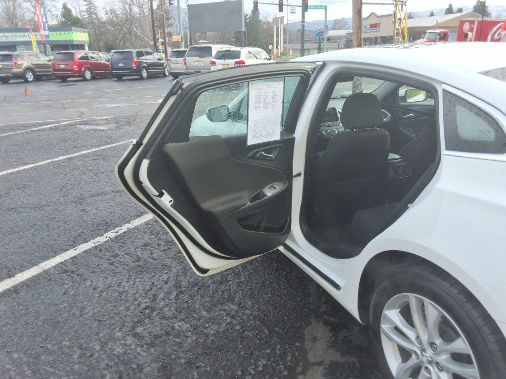 2018 Chevrolet Malibu LT (2FL)