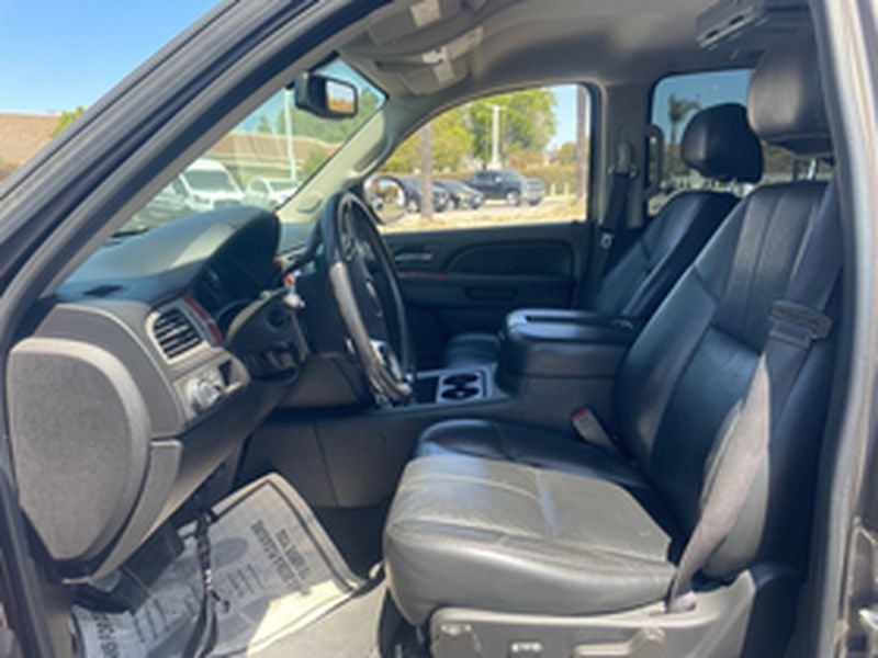 2013 Chevrolet Suburban LT