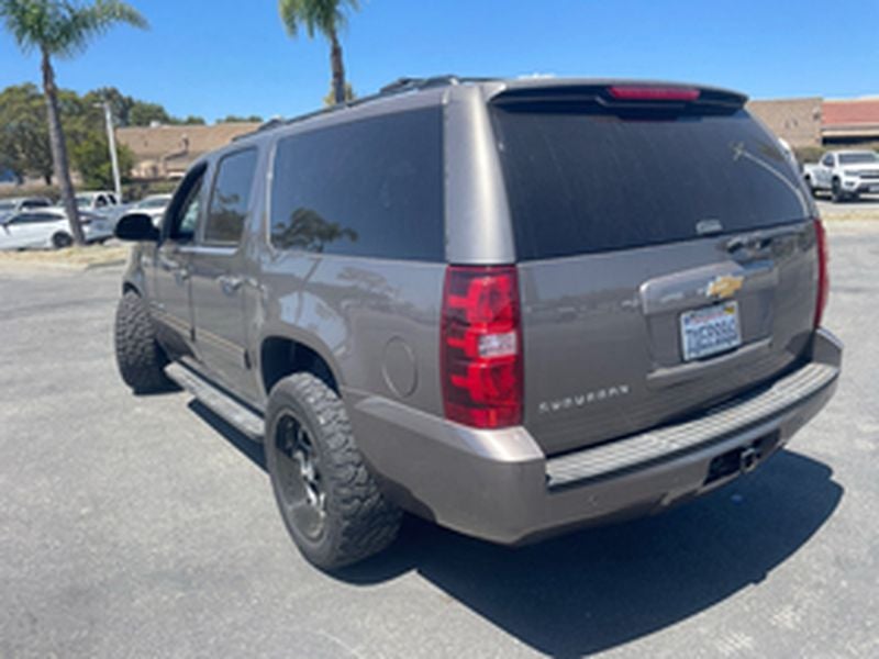 2013 Chevrolet Suburban LT