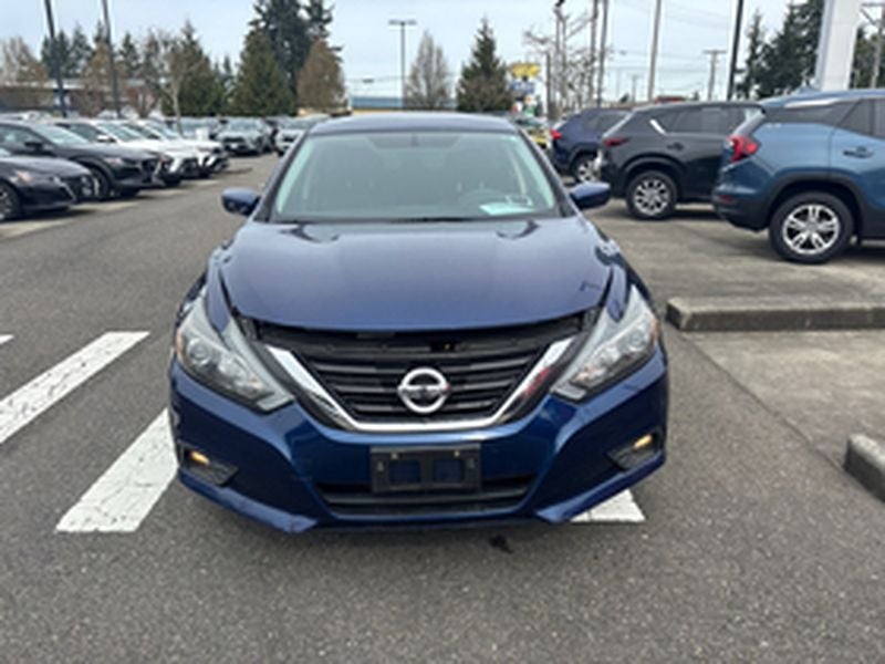 2016 Nissan Altima 4dr Sdn I4 2.5 SR