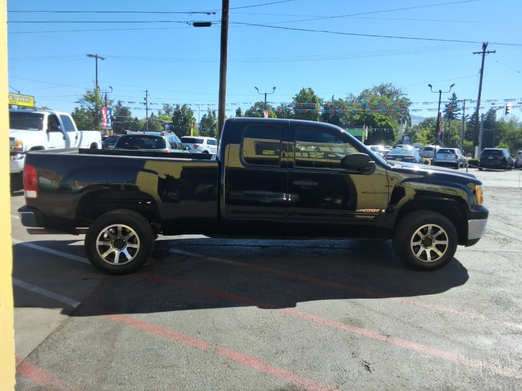 2007 GMC Sierra 2WD Extended Cab Standard Box SLE1