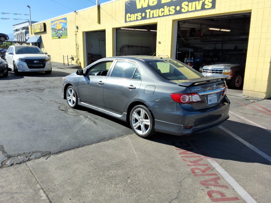 2013 Toyota Corolla 4dr Sdn Man L (Natl)