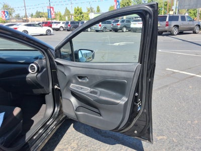 2020 Nissan Versa SR