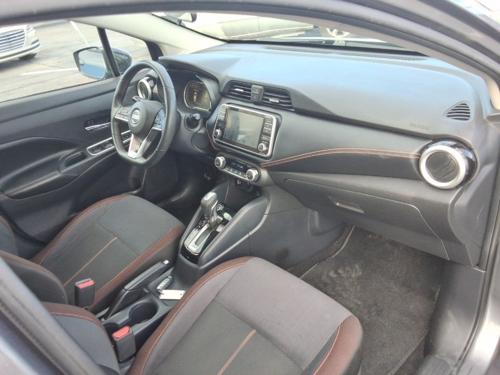 2020 Nissan Versa SR