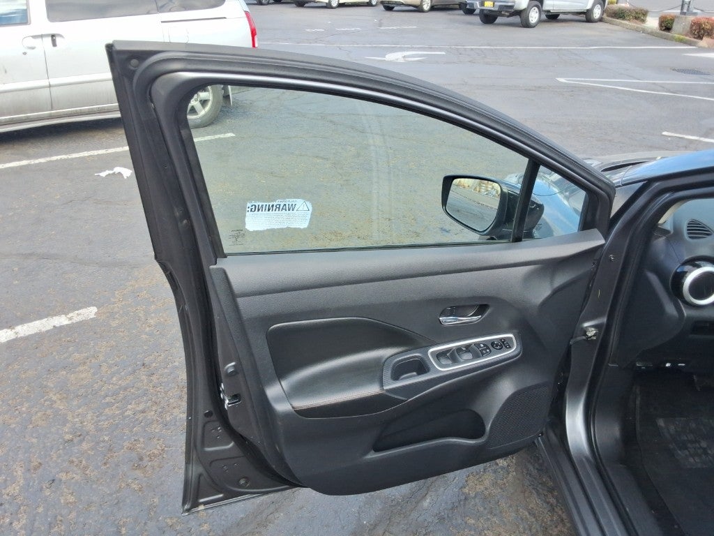 2020 Nissan Versa SR