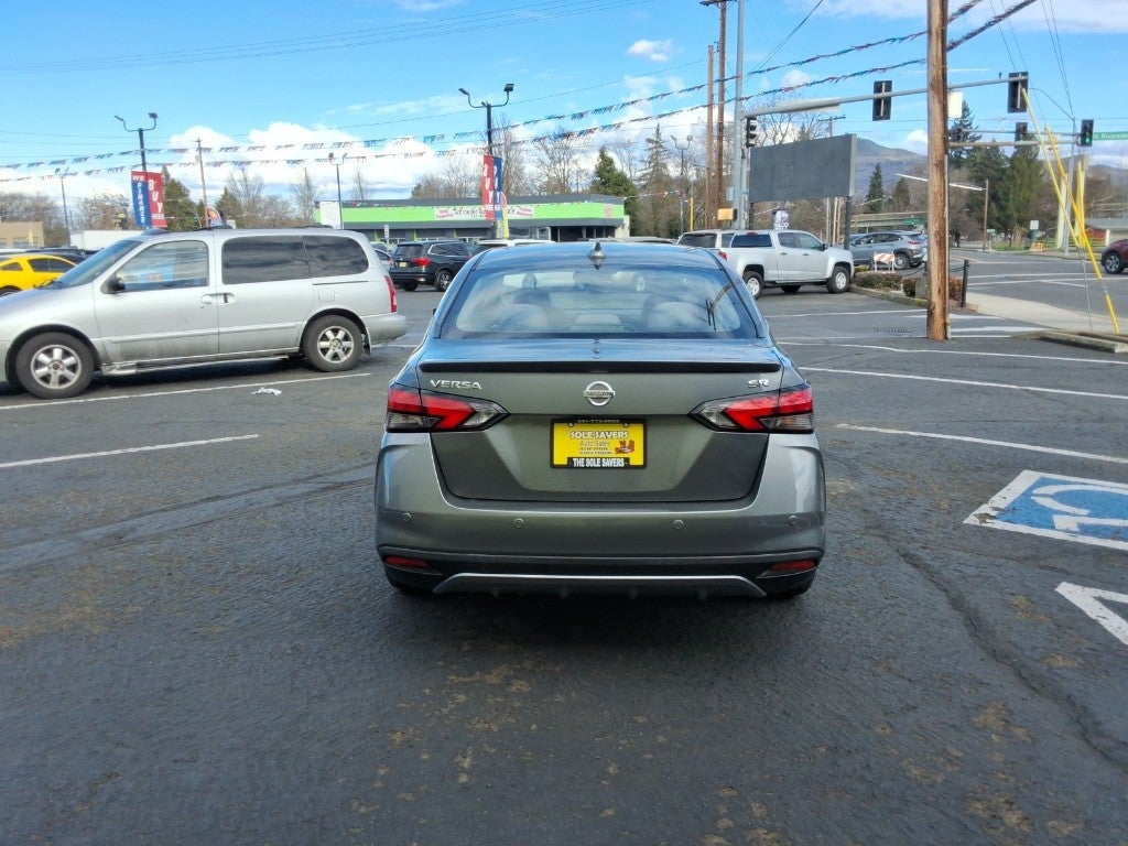 2020 Nissan Versa SR