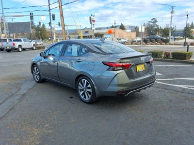 2020 Nissan Versa SR