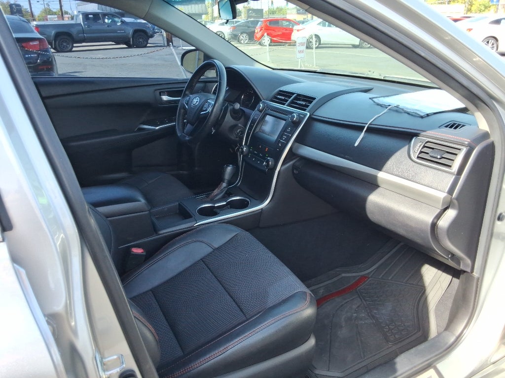 2016 Toyota Camry 4dr Sdn I4 Auto SE (SE)