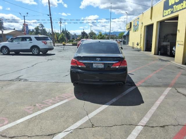 2011 Toyota Avalon 4dr Sdn (Natl)