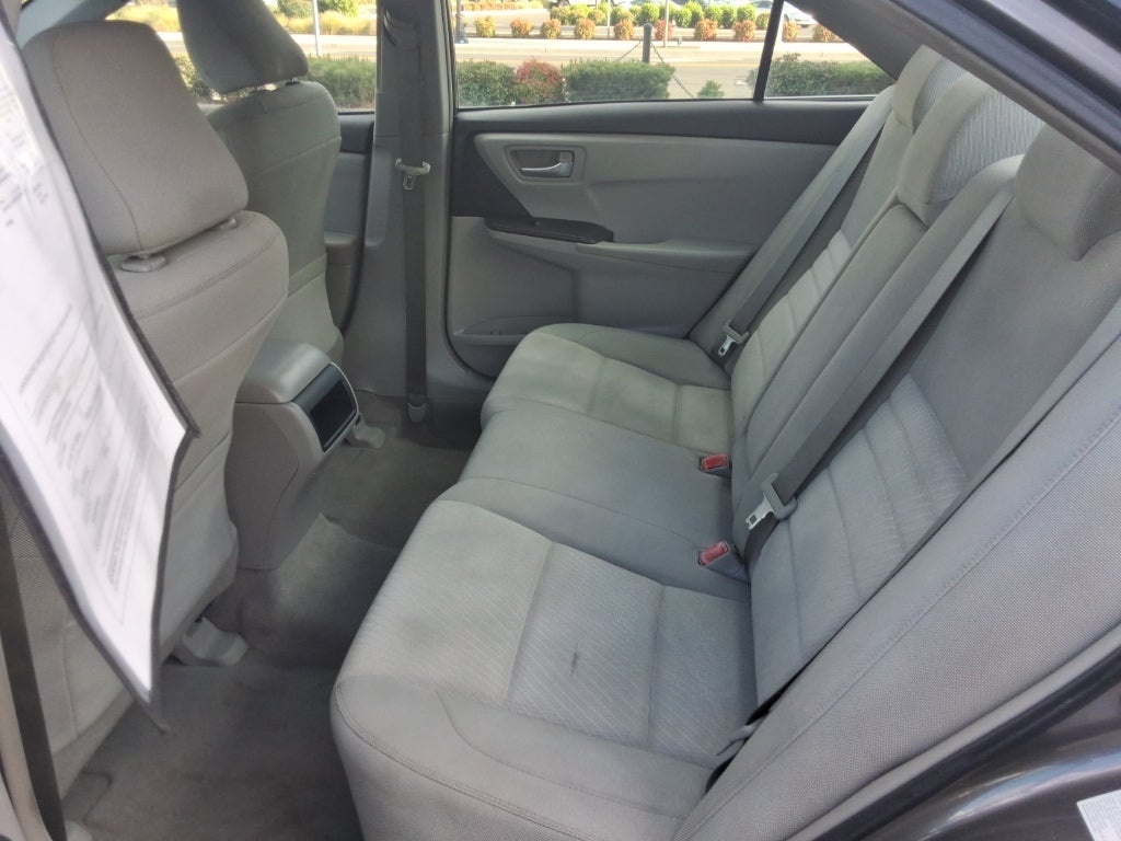 2016 Toyota Camry 4dr Sdn I4 Auto LE (SE)