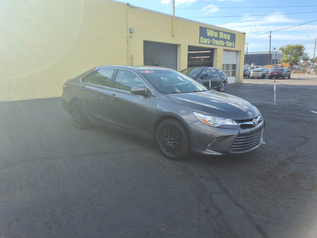 2016 Toyota Camry 4dr Sdn I4 Auto LE (SE)