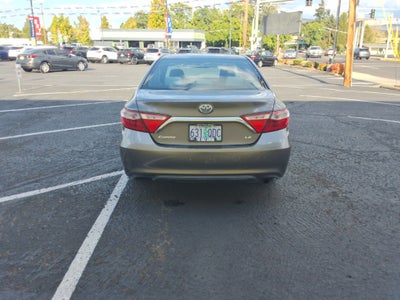 2016 Toyota Camry 4dr Sdn I4 Auto LE (SE)