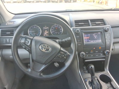 2016 Toyota Camry 4dr Sdn I4 Auto LE (SE)