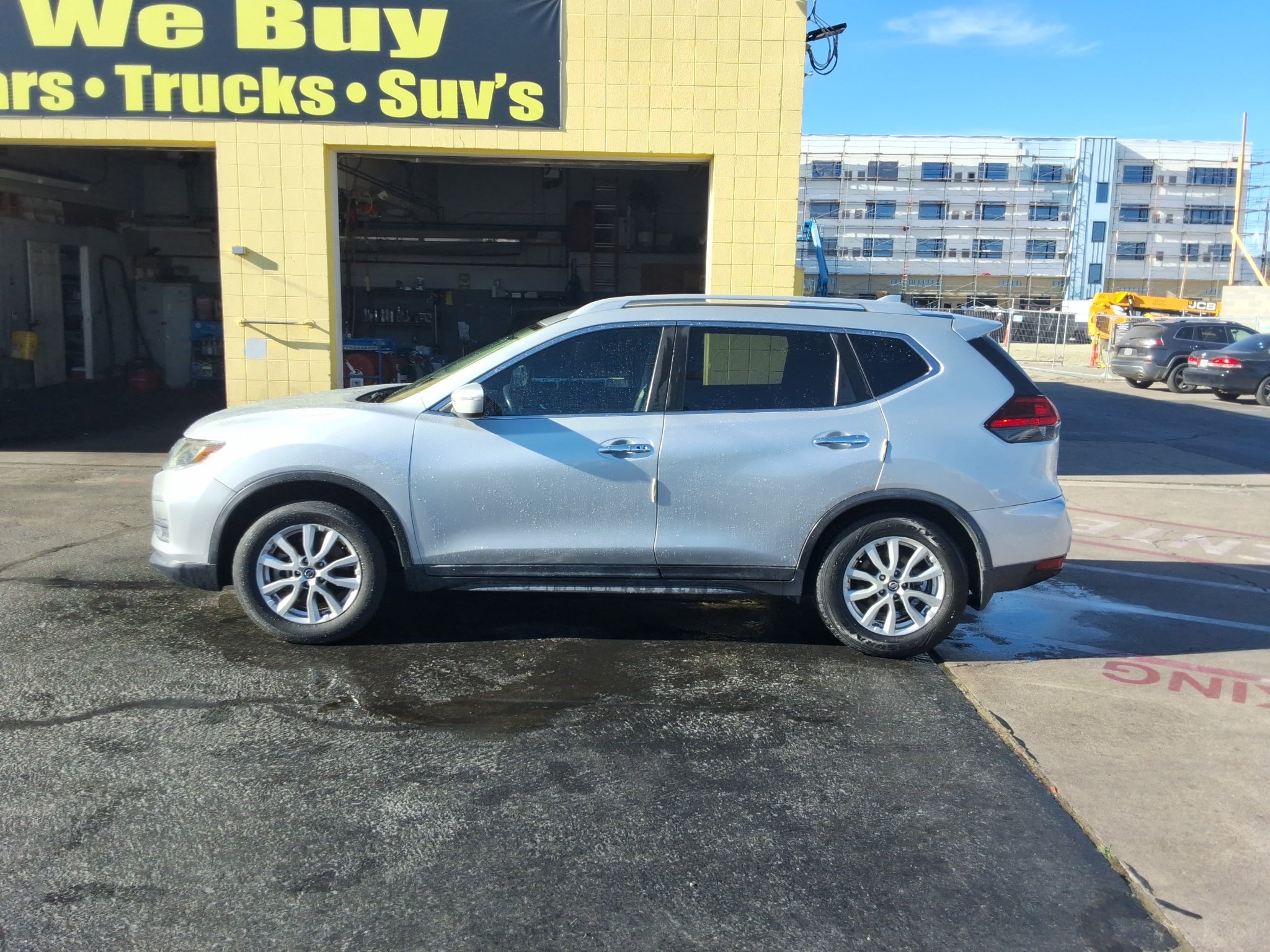 2017 Nissan Rogue FWD SV