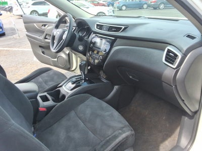 2016 Nissan Rogue FWD 4dr S