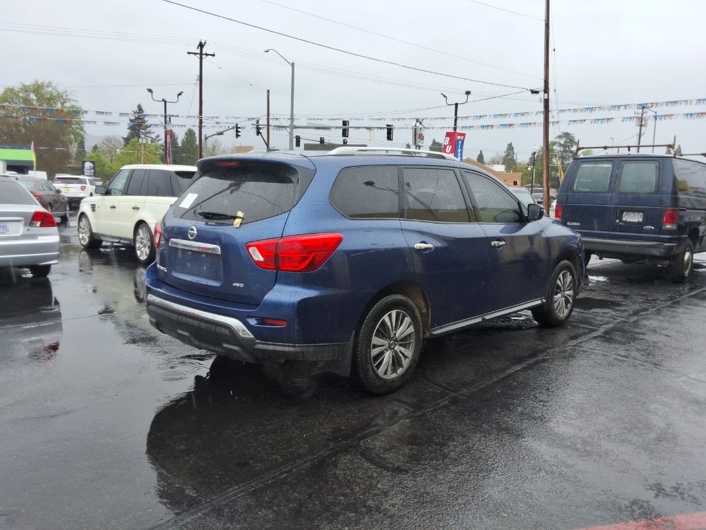 2018 Nissan Pathfinder 4x4 S
