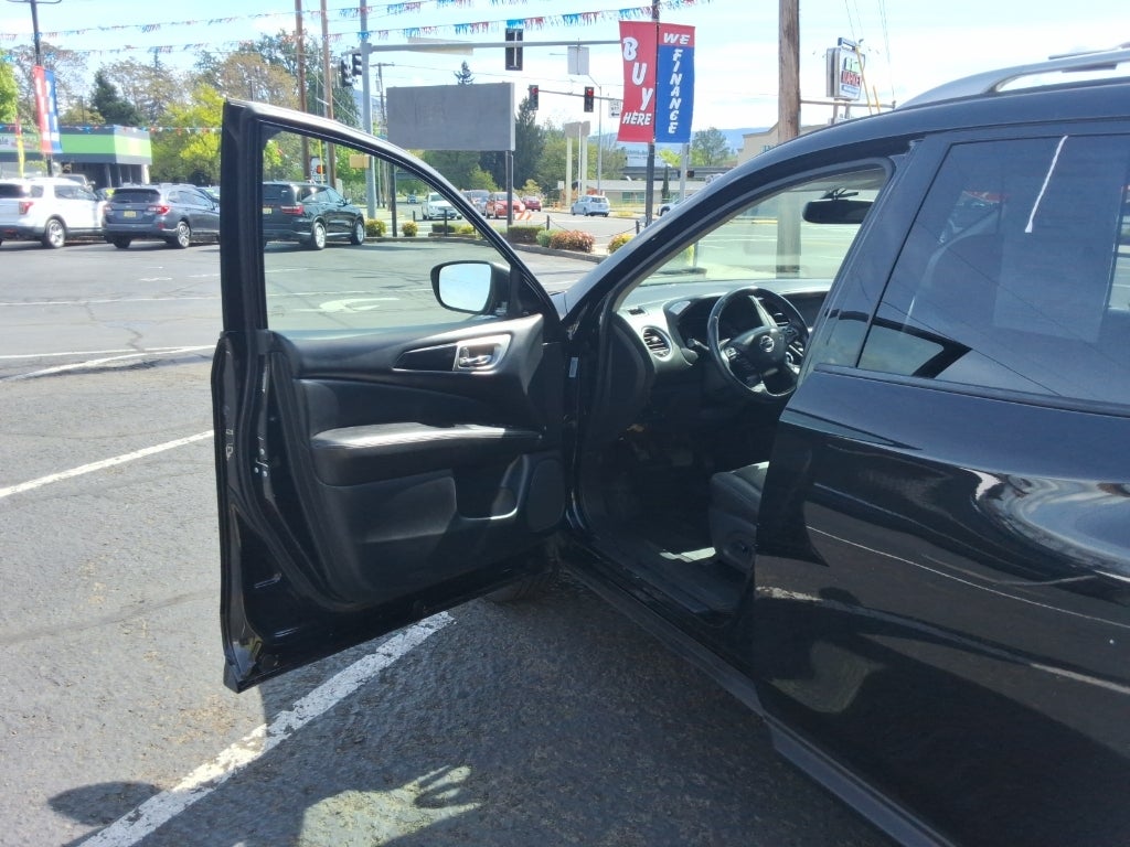 2019 Nissan Pathfinder 4x4 SV