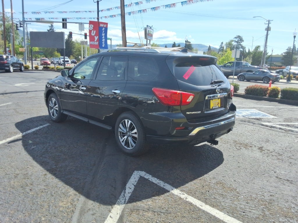 2019 Nissan Pathfinder 4x4 SV