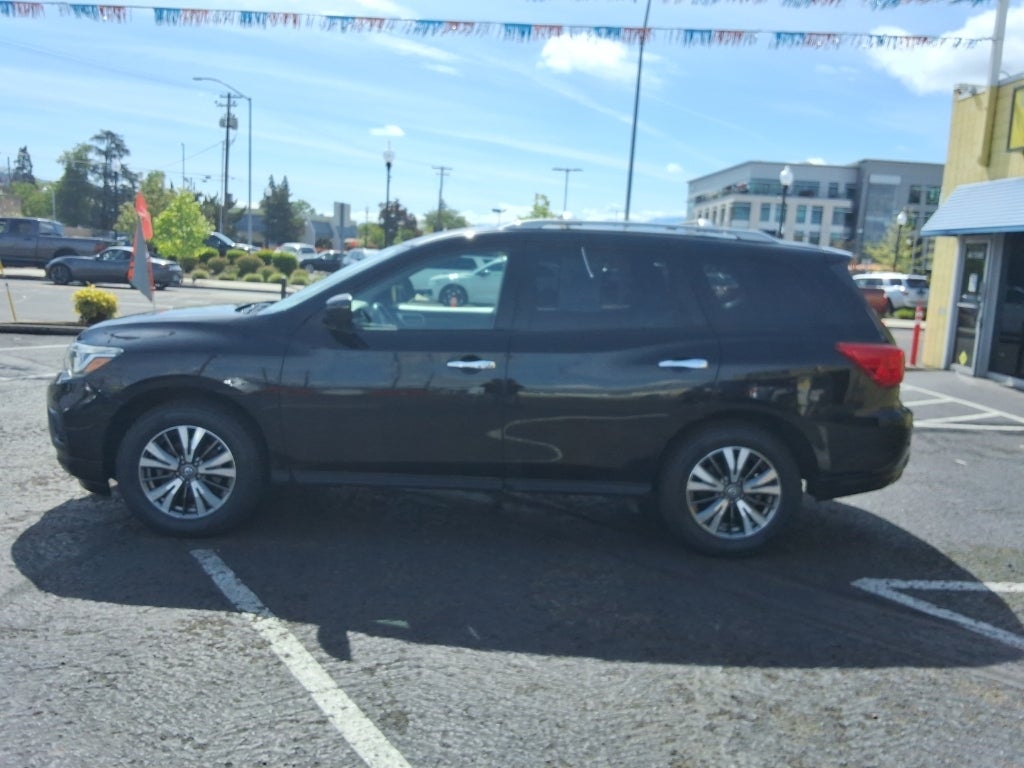 2019 Nissan Pathfinder 4x4 SV