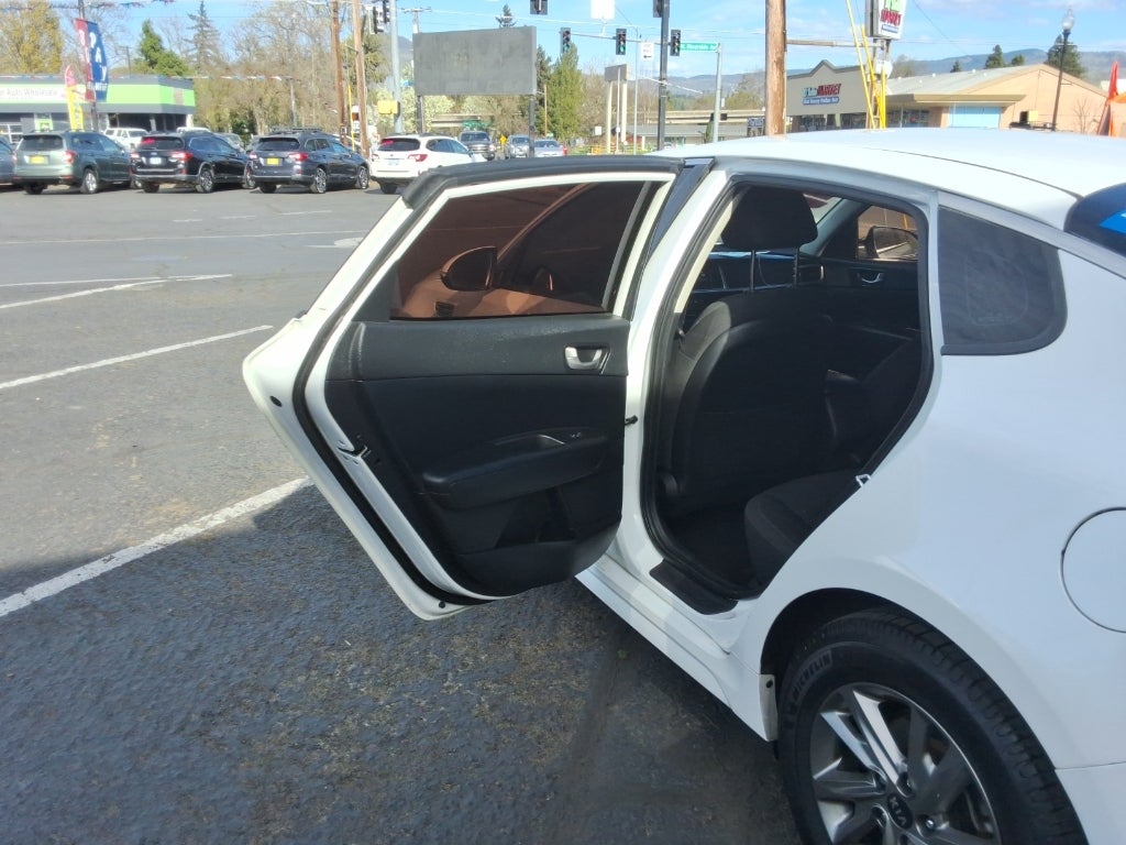 2019 Kia Optima LX Auto