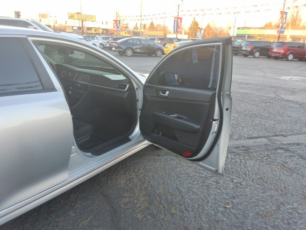 2020 Kia Optima LX Auto