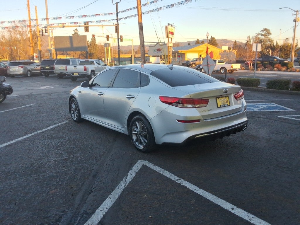 2020 Kia Optima LX Auto