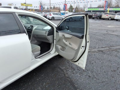 2013 Toyota Corolla 4dr Sdn Man L (Natl)